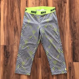 Nike Women's Gray and Green Patterned Leggings